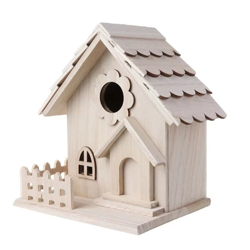 Creative Wooden Bird House Breeding Cage Box Feeding Nest Garden Backyard Balcony Pendant Simulation Fence Birdhouse Home Decora